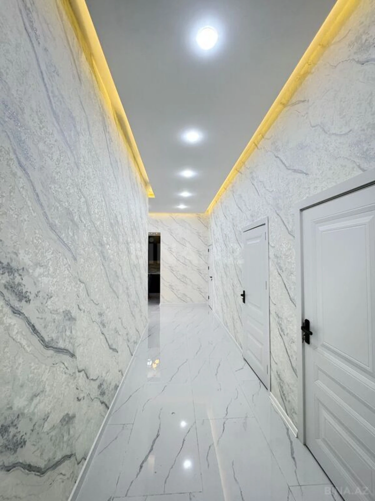 Satılır 4 otaqlı həyət evi 140 m²