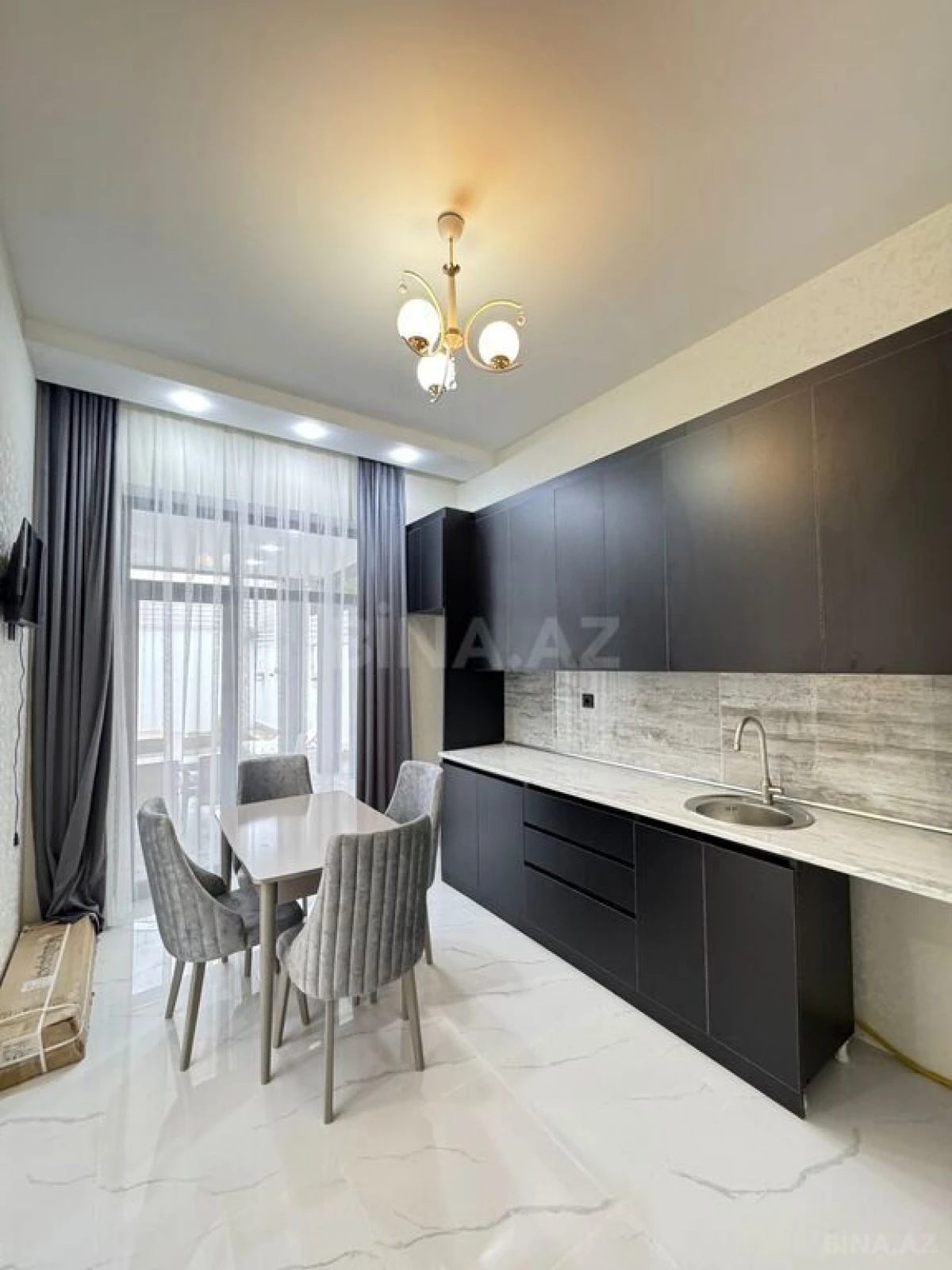 Satılır 4 otaqlı həyət evi 140 m²