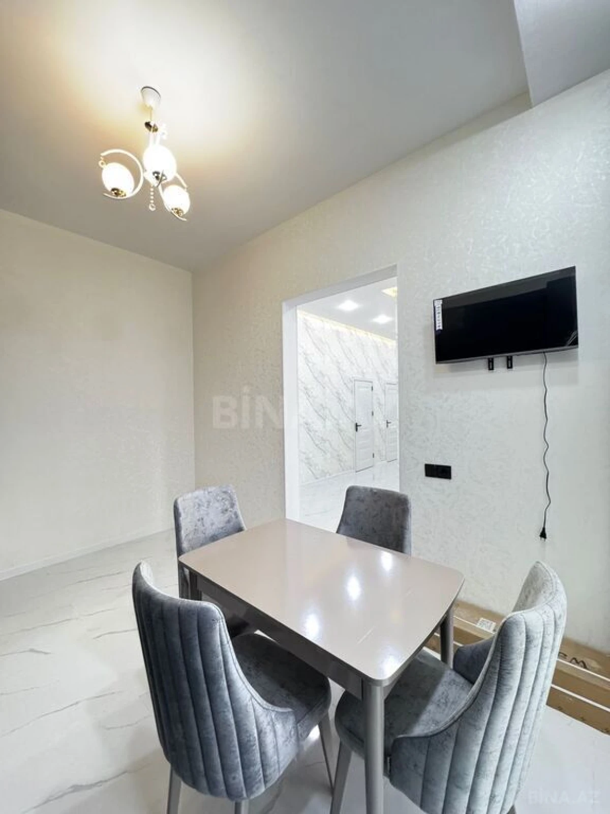 Satılır 4 otaqlı həyət evi 140 m²