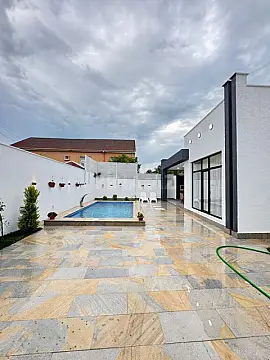 Satılır 4 otaqlı həyət evi 140 m²