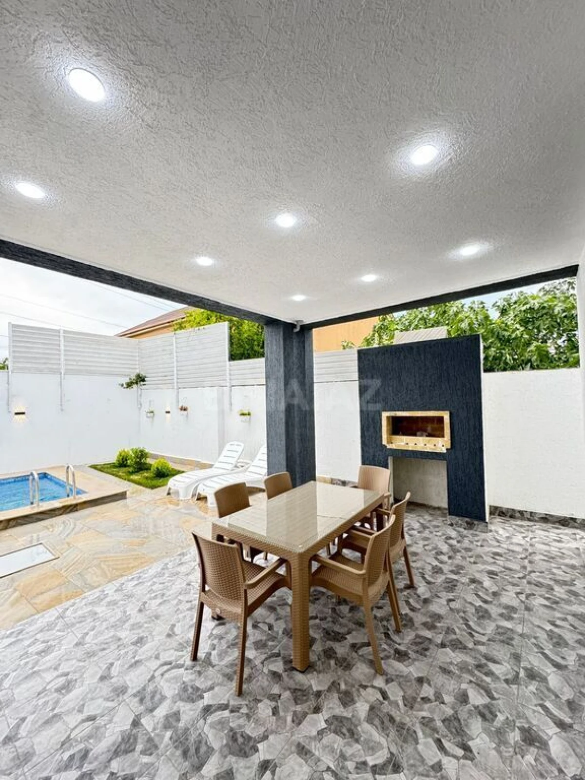 Satılır 4 otaqlı həyət evi 140 m²