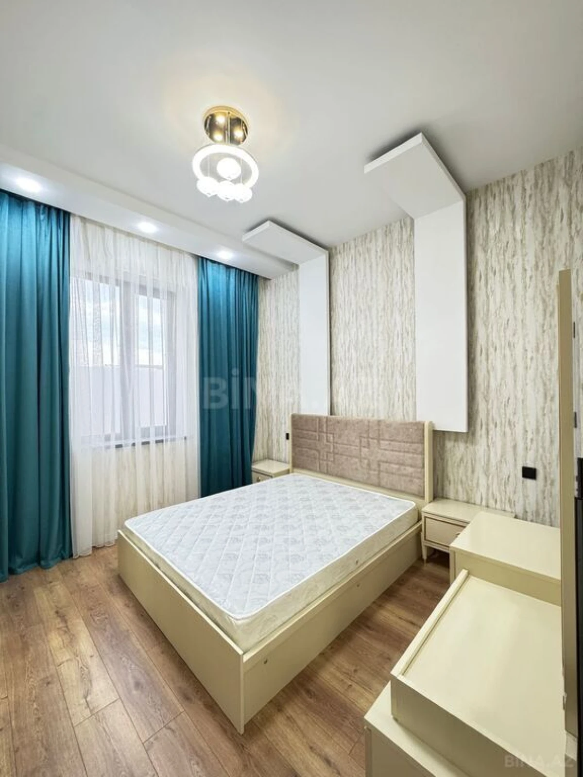 Satılır 4 otaqlı həyət evi 140 m²