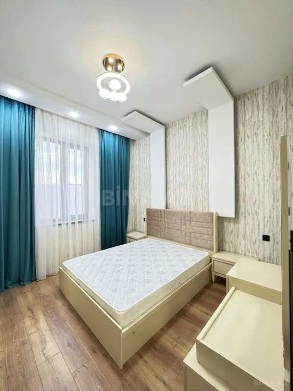 Satılır 4 otaqlı həyət evi 140 m²