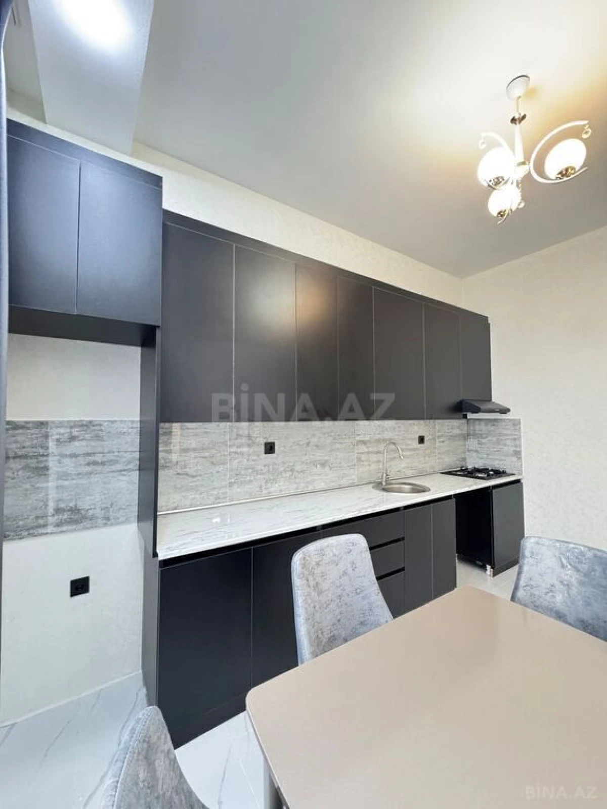 Satılır 4 otaqlı həyət evi 140 m²