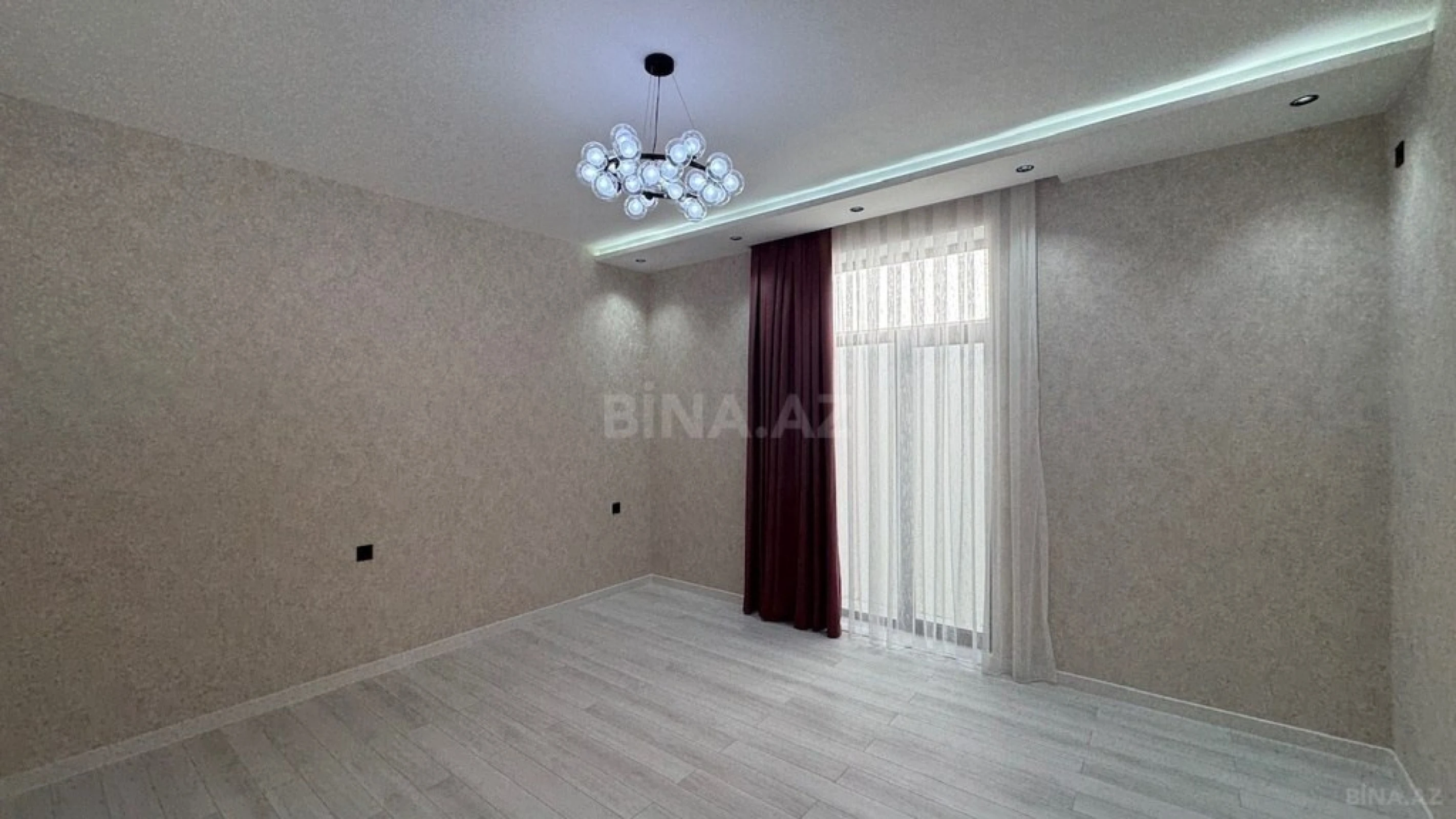 Satılır 4 otaqlı həyət evi 160 m²