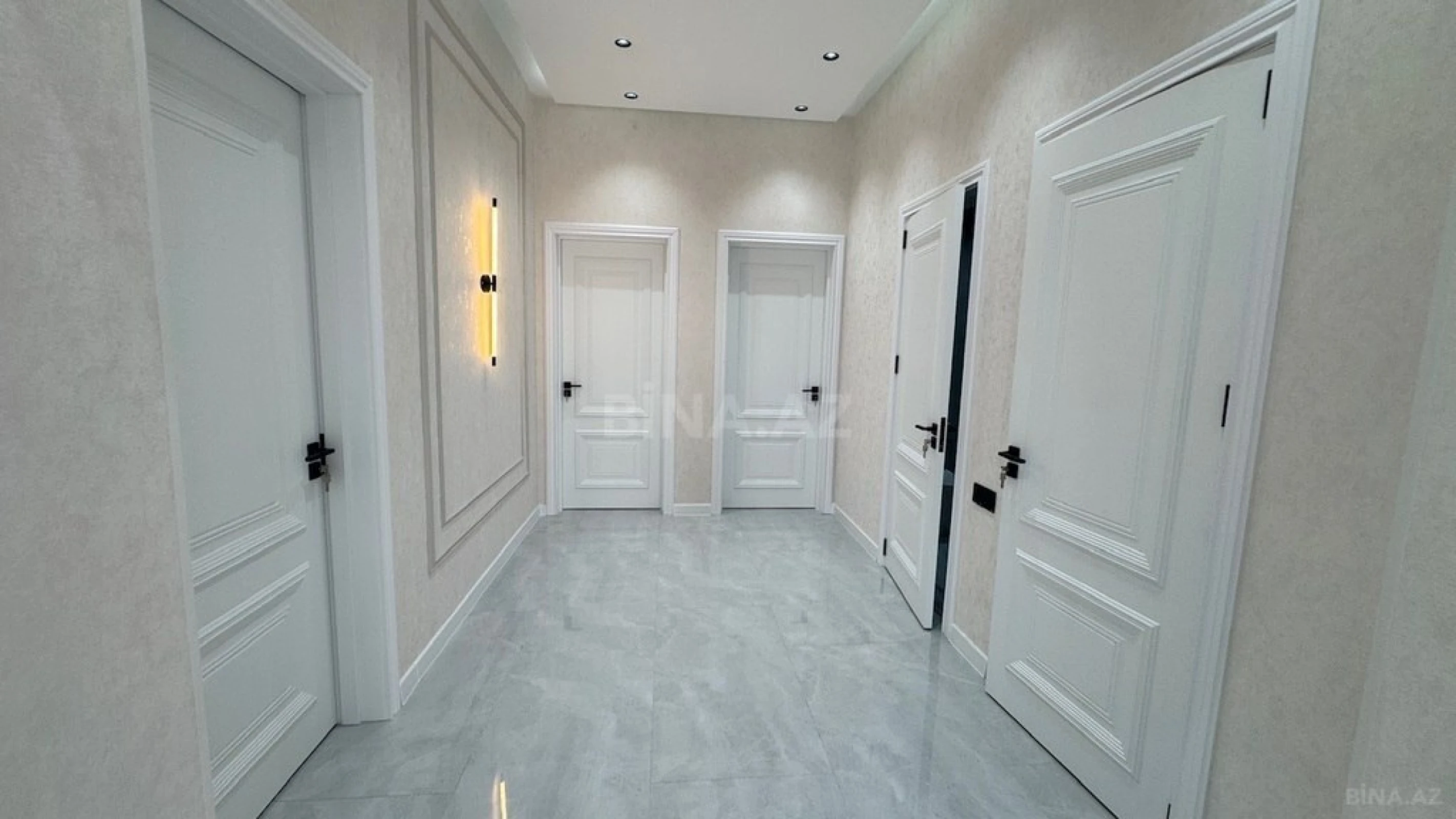 Satılır 4 otaqlı həyət evi 160 m²