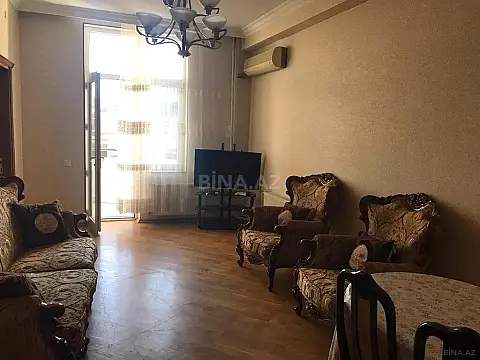 Kirayə verilir 3 otaqlı mənzil 113 m²