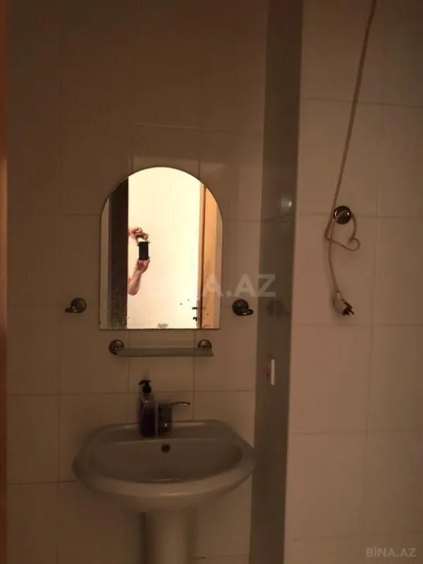 Kirayə verilir 3 otaqlı mənzil 113 m²