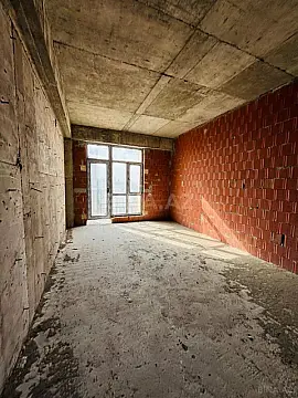 Satılır 2 otaqlı mənzil 95 m²