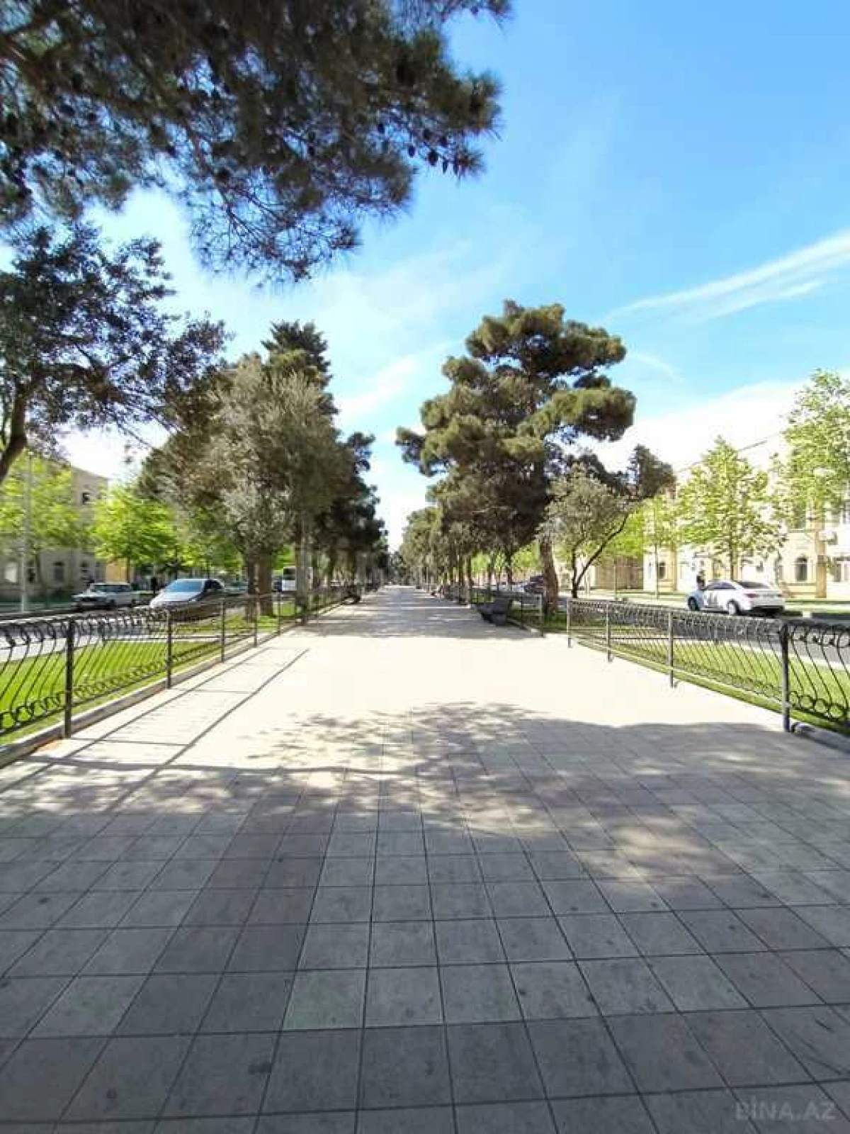 Satılır 2 otaqlı mənzil 95 m²