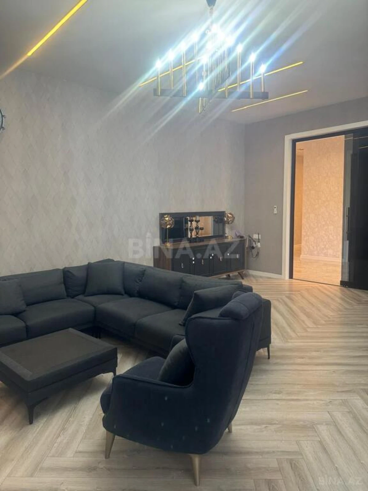 Satılır 5 otaqlı həyət evi 200 m²