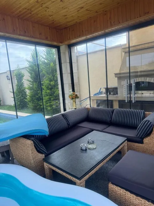 Satılır 5 otaqlı həyət evi 200 m²