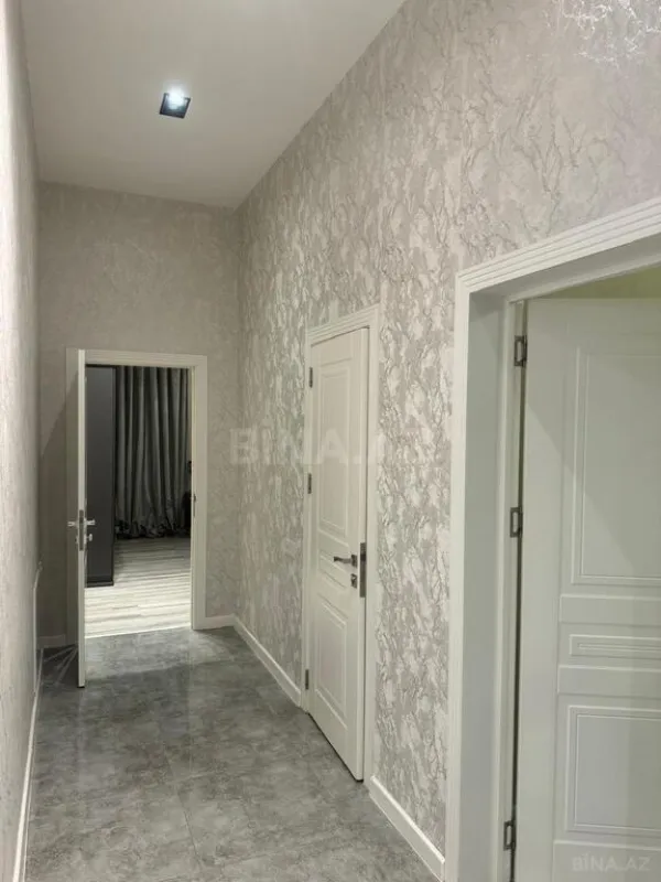 Satılır 5 otaqlı həyət evi 200 m²
