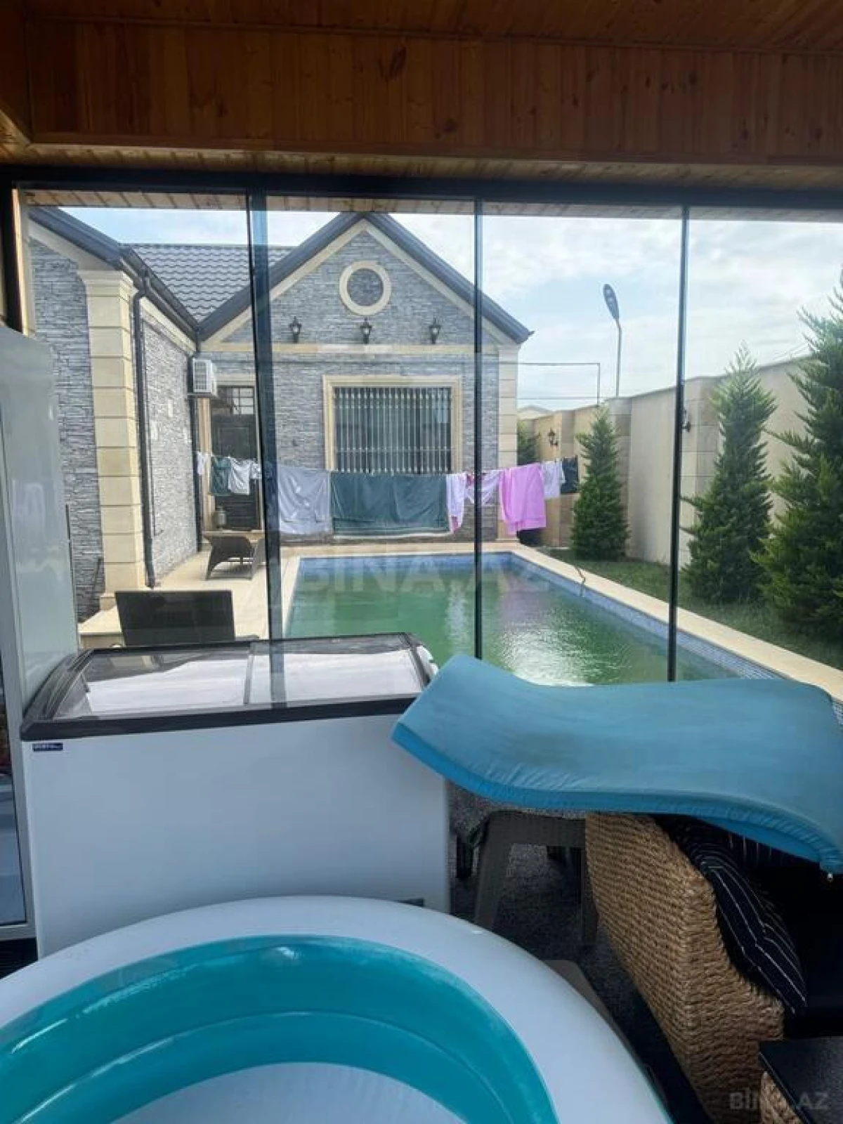 Satılır 5 otaqlı həyət evi 200 m²