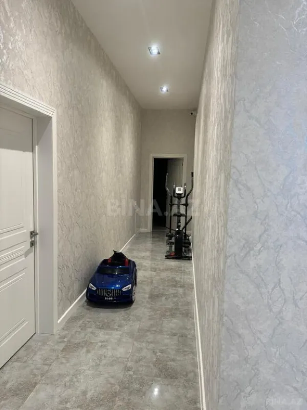 Satılır 5 otaqlı həyət evi 200 m²