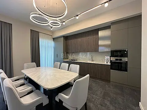 Kirayə verilir 4 otaqlı mənzil 140 m²