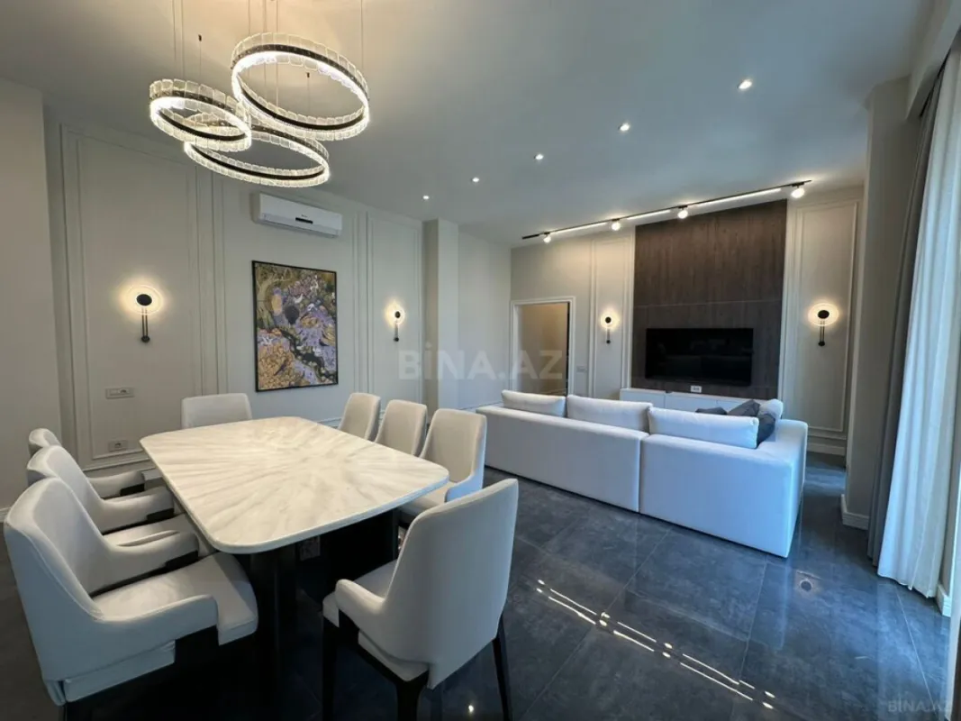 Kirayə verilir 4 otaqlı mənzil 140 m²