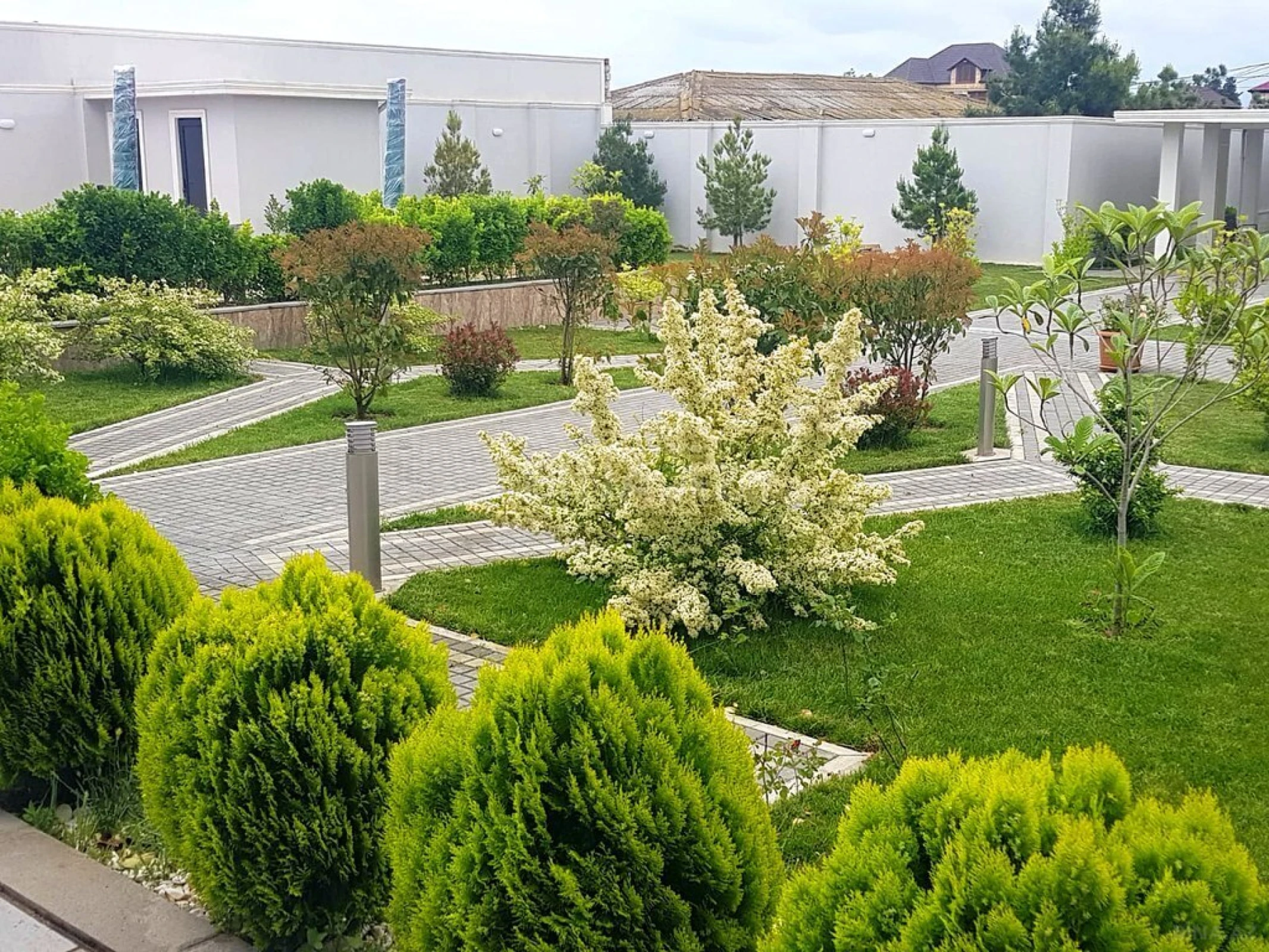 Satılır 6 otaqlı həyət evi 350 m²