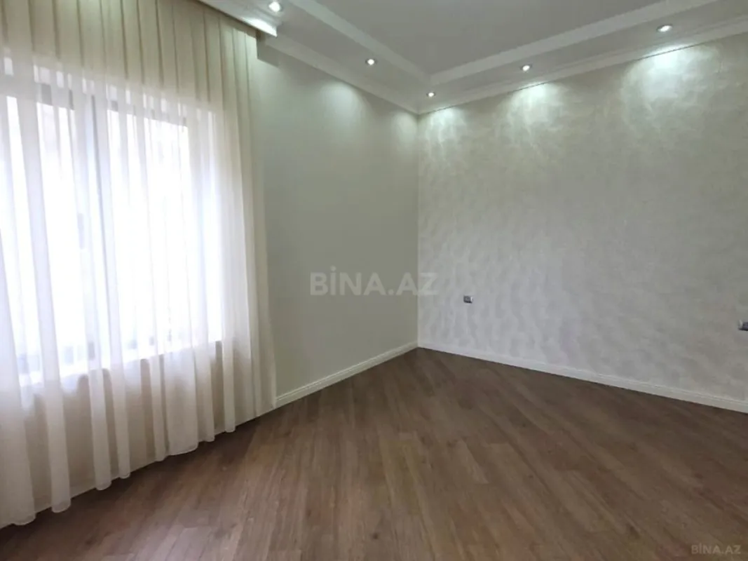 Satılır 6 otaqlı həyət evi 350 m²