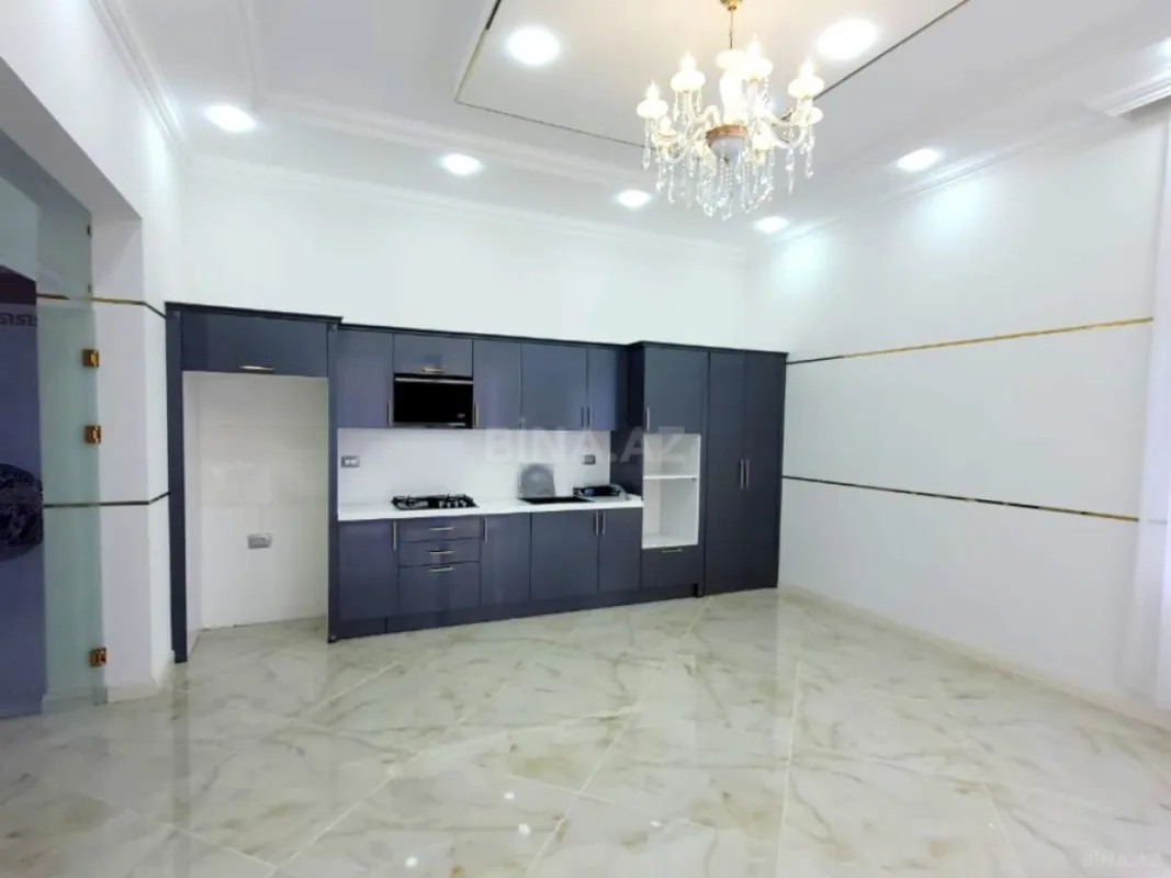 Satılır 6 otaqlı həyət evi 350 m²