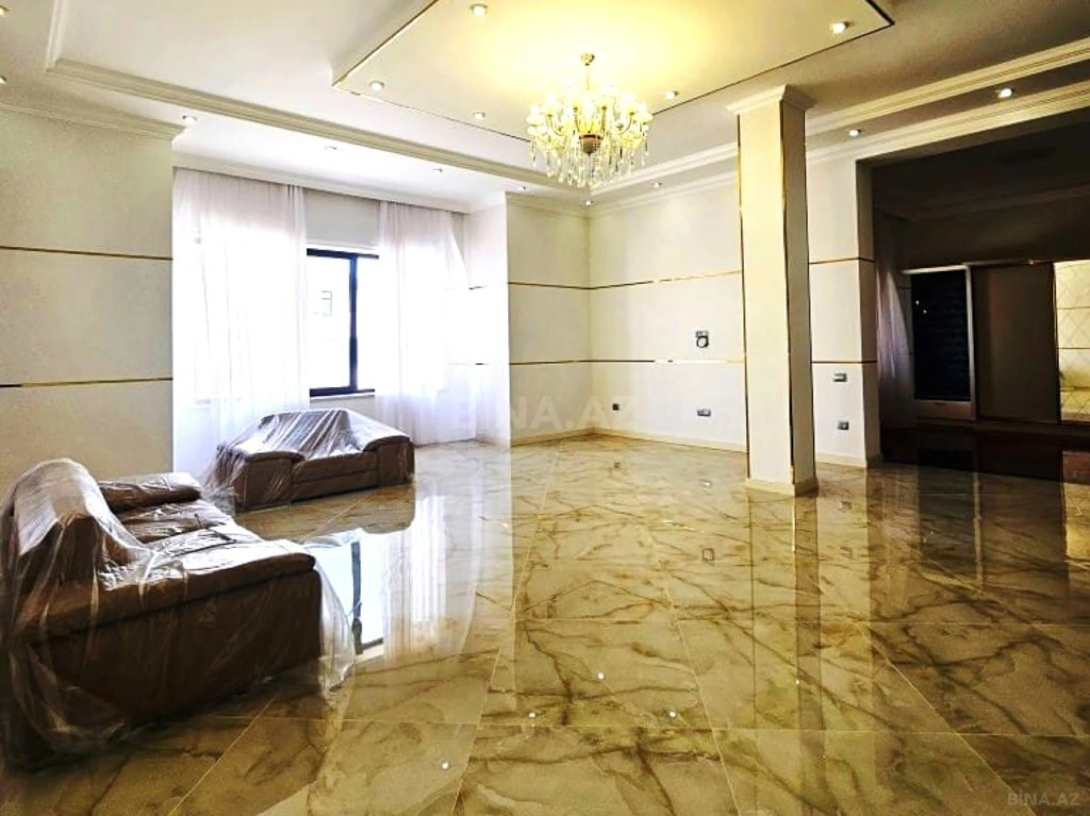 Satılır 6 otaqlı həyət evi 350 m²