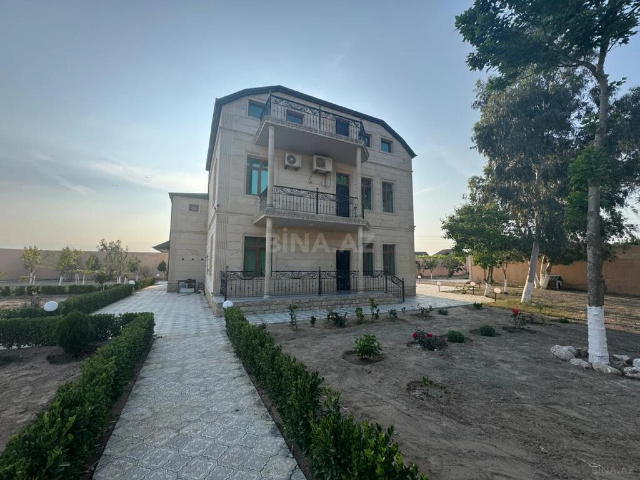 Satılır torpaq sahəsi 30 m²