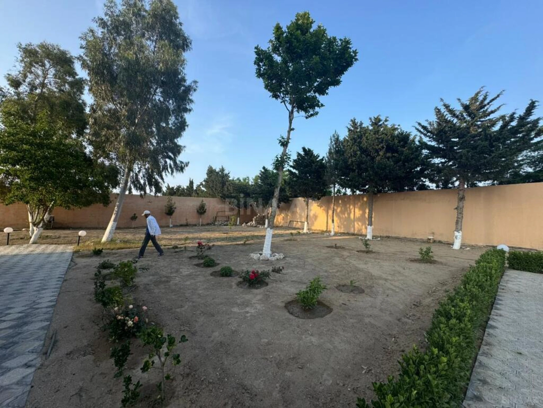 Satılır torpaq sahəsi 30 m²