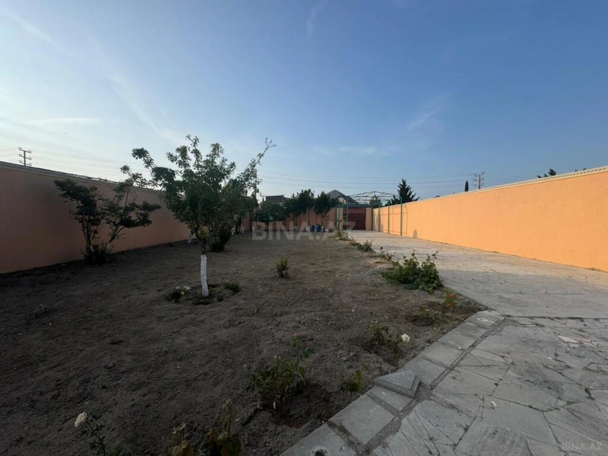 Satılır torpaq sahəsi 30 m²