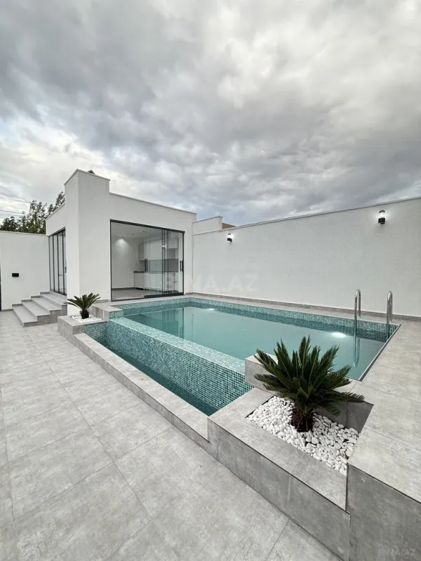 Satılır 4 otaqlı həyət evi 160 m²