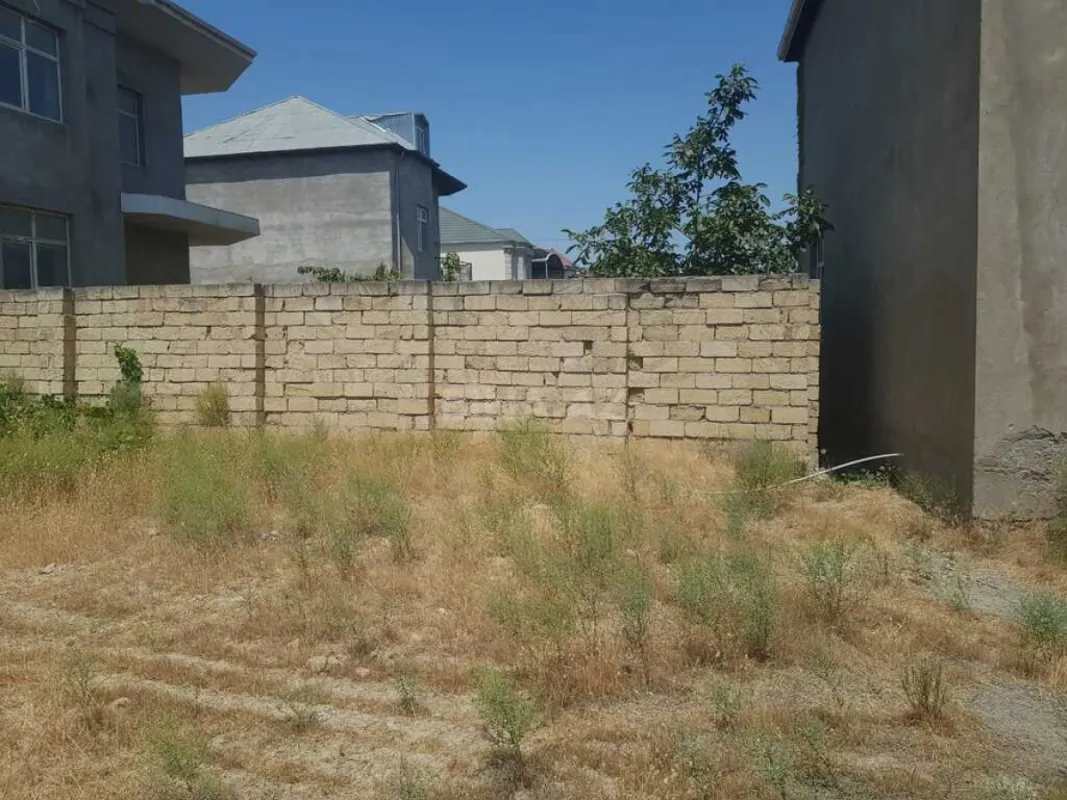 Satılır həyət evi 200 m²