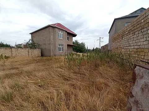 Satılır həyət evi 200 m²