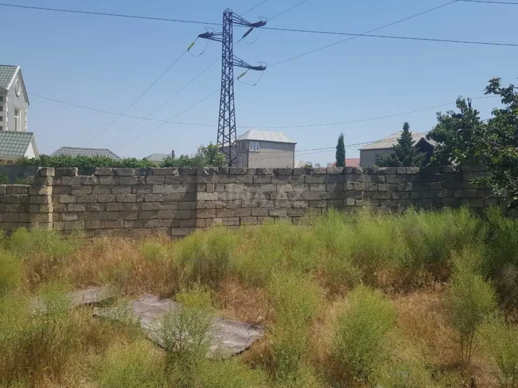 Satılır həyət evi 200 m²