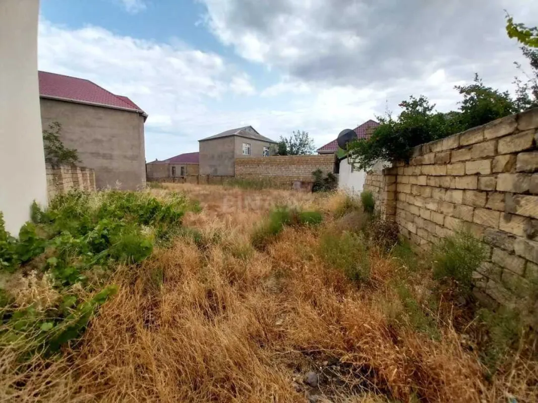 Satılır həyət evi 200 m²