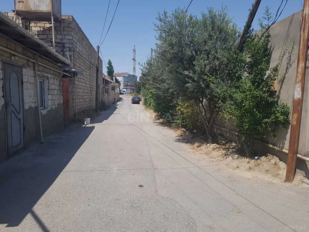 Satılır həyət evi 200 m²