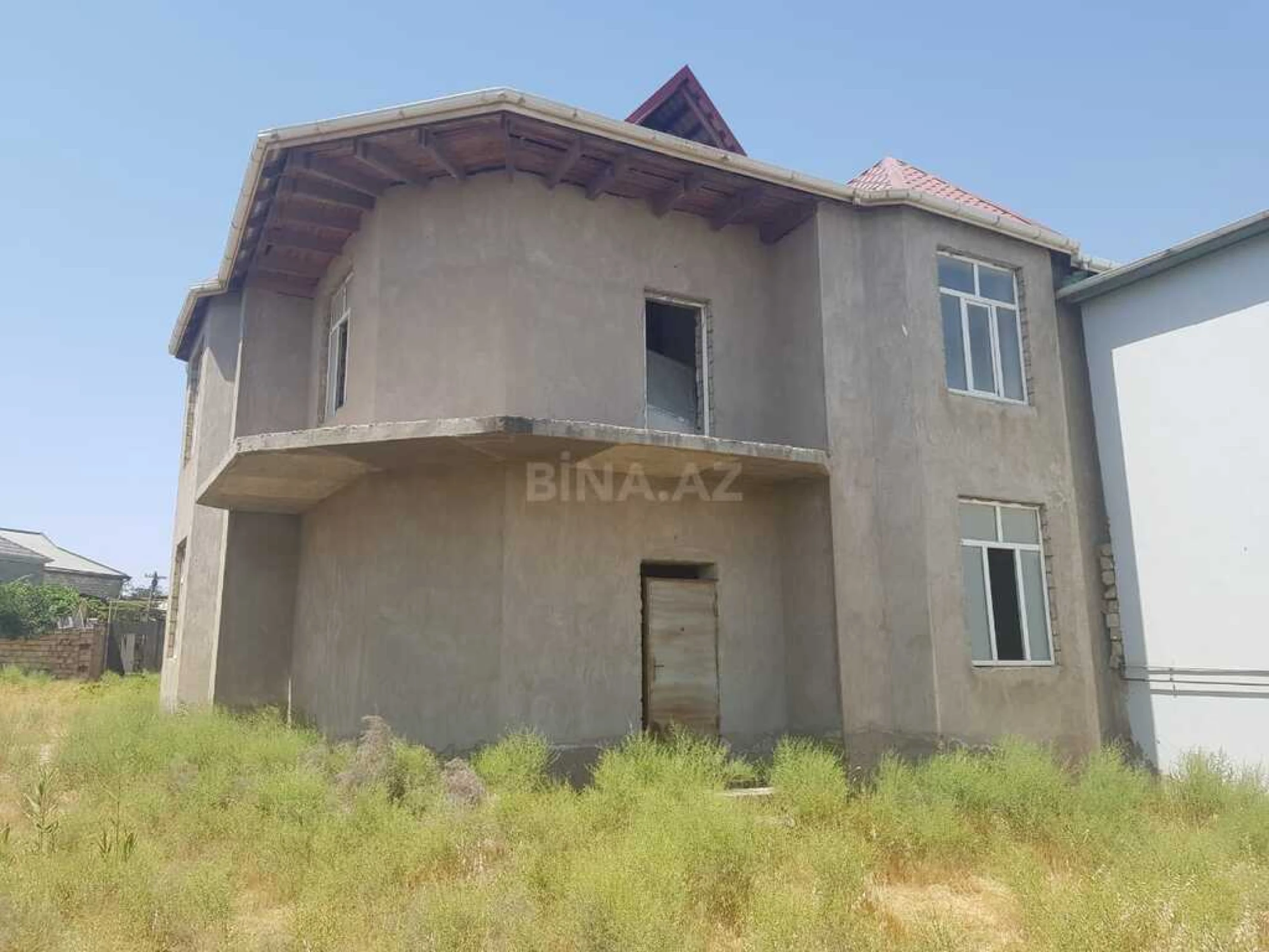 Satılır həyət evi 200 m²