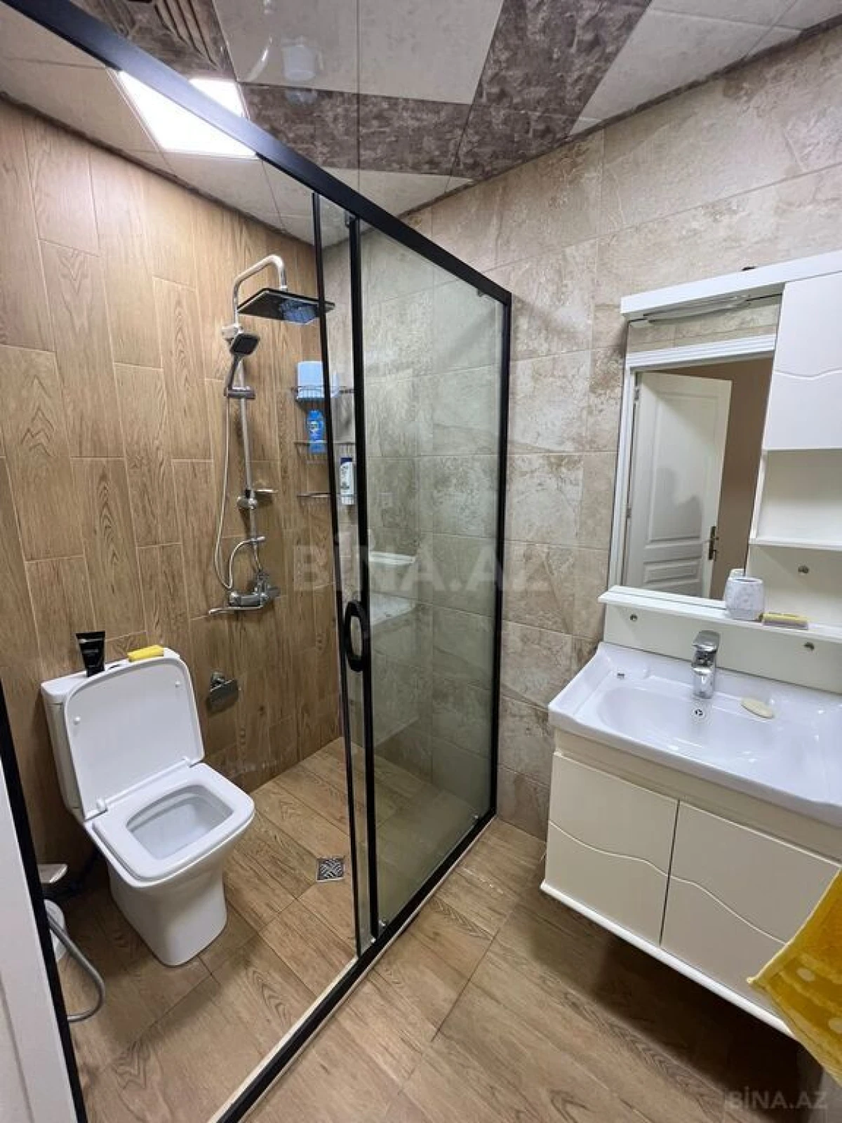 Satılır 3 otaqlı mənzil 125 m²