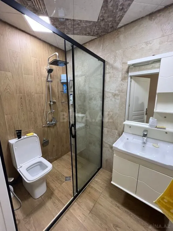Satılır 3 otaqlı mənzil 125 m²