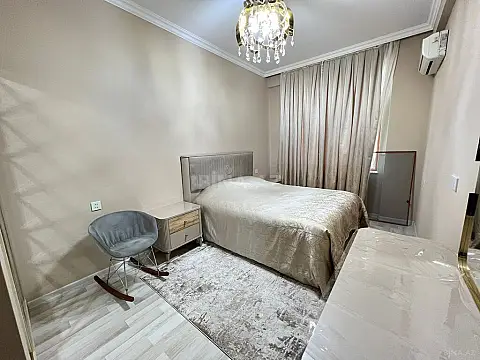 Satılır 3 otaqlı mənzil 125 m²