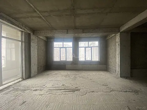 Satılır 4 otaqlı mənzil 259 m²