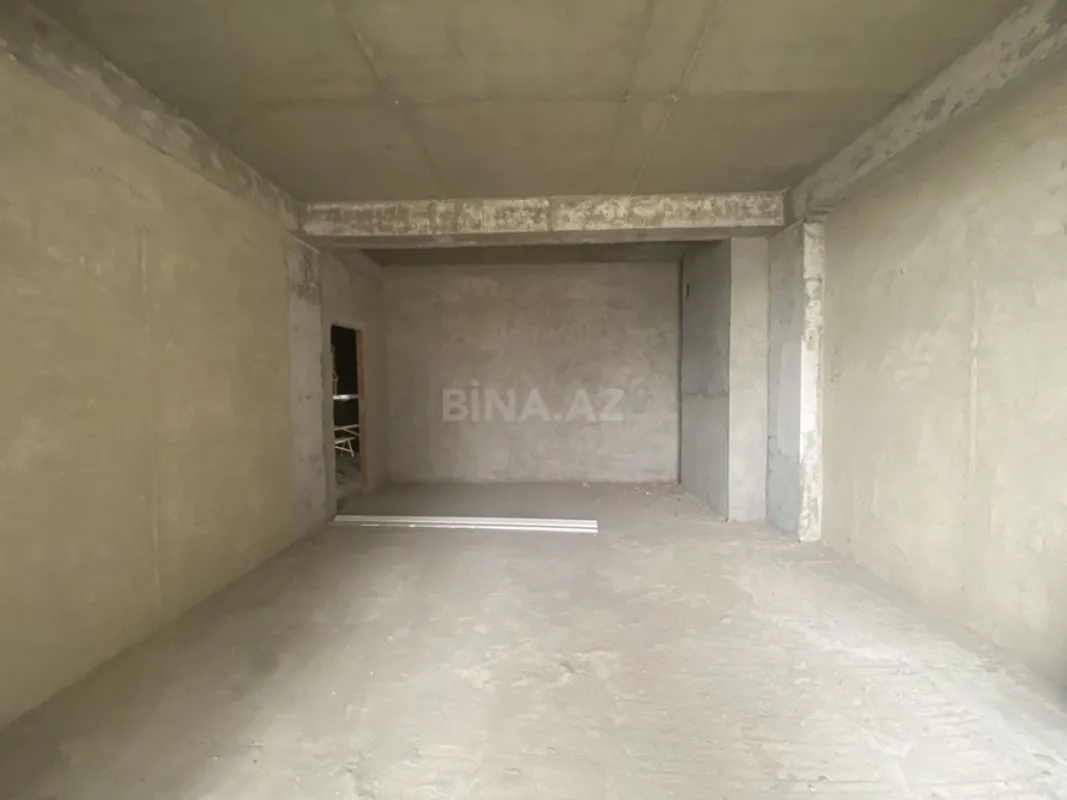 Satılır 4 otaqlı mənzil 259 m²