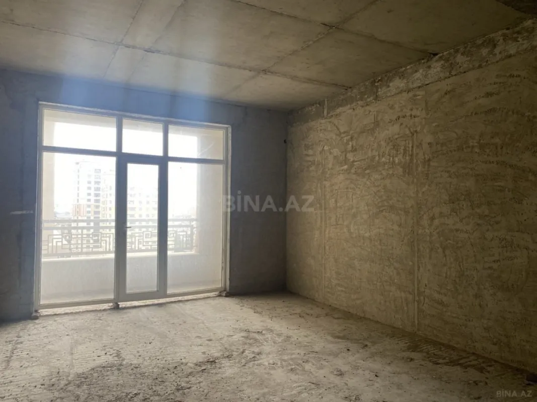 Satılır 4 otaqlı mənzil 259 m²