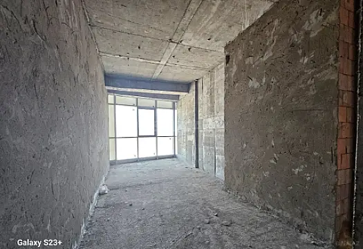 Satılır 5 otaqlı mənzil 286 m²