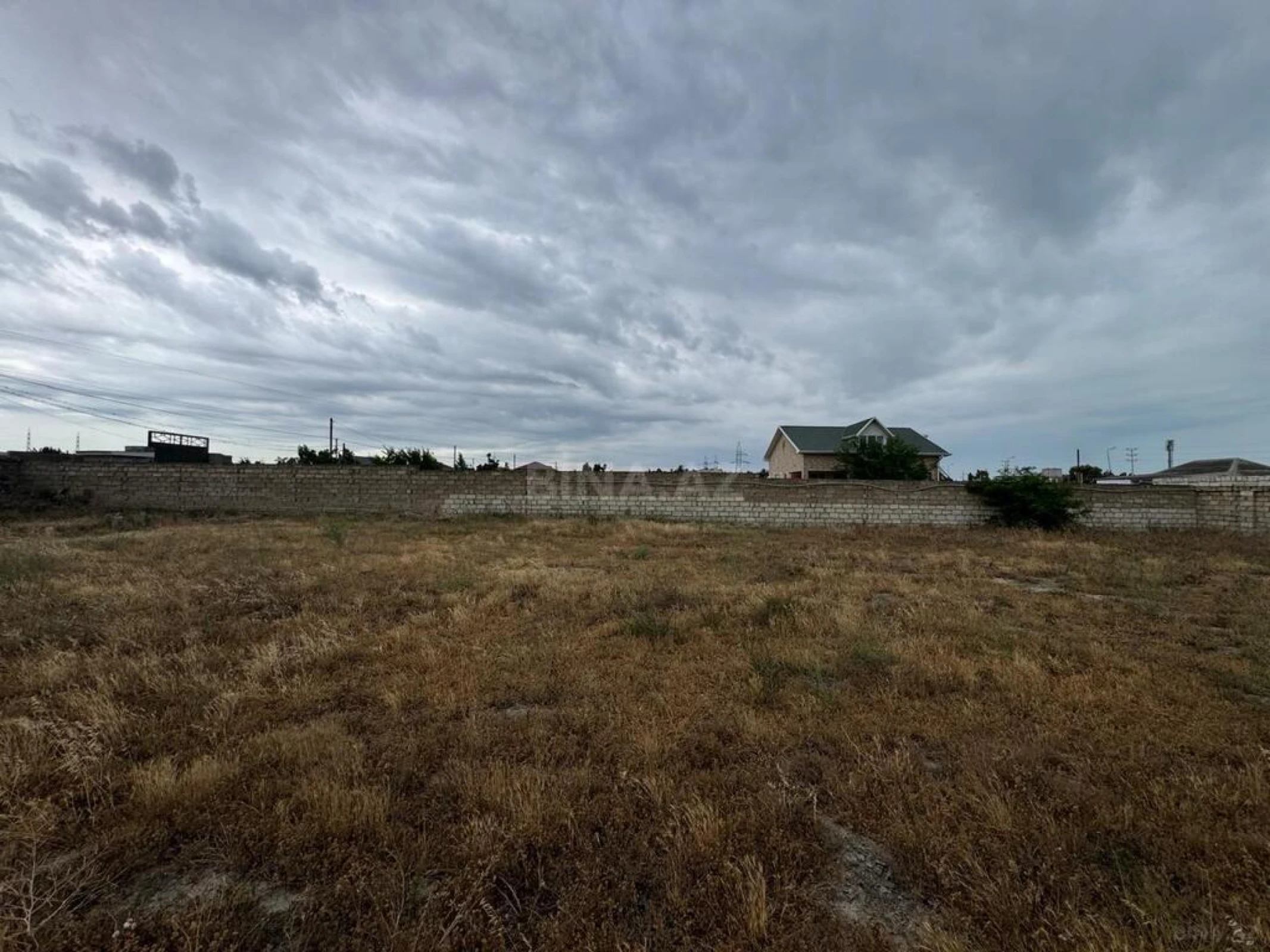 Satılır torpaq sahəsi 12 m²