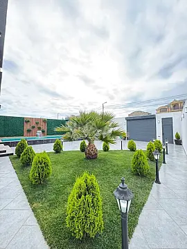 Satılır 4 otaqlı həyət evi 180 m²