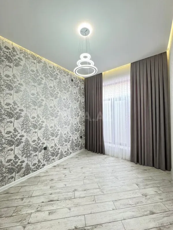 Satılır 4 otaqlı həyət evi 180 m²