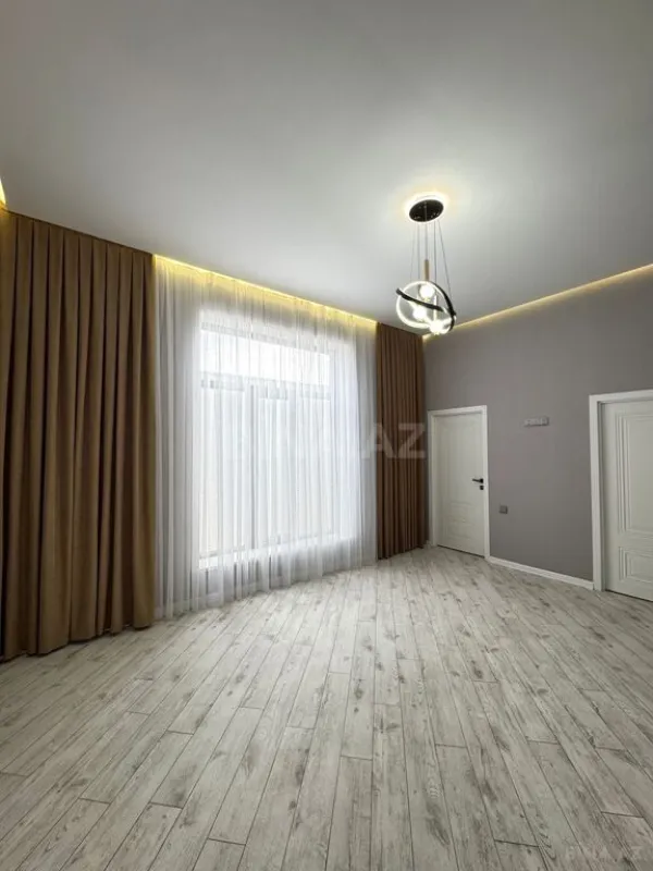 Satılır 4 otaqlı həyət evi 180 m²