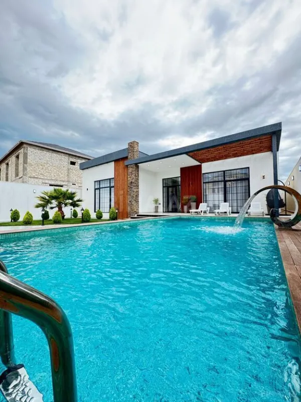 Satılır 4 otaqlı həyət evi 180 m²