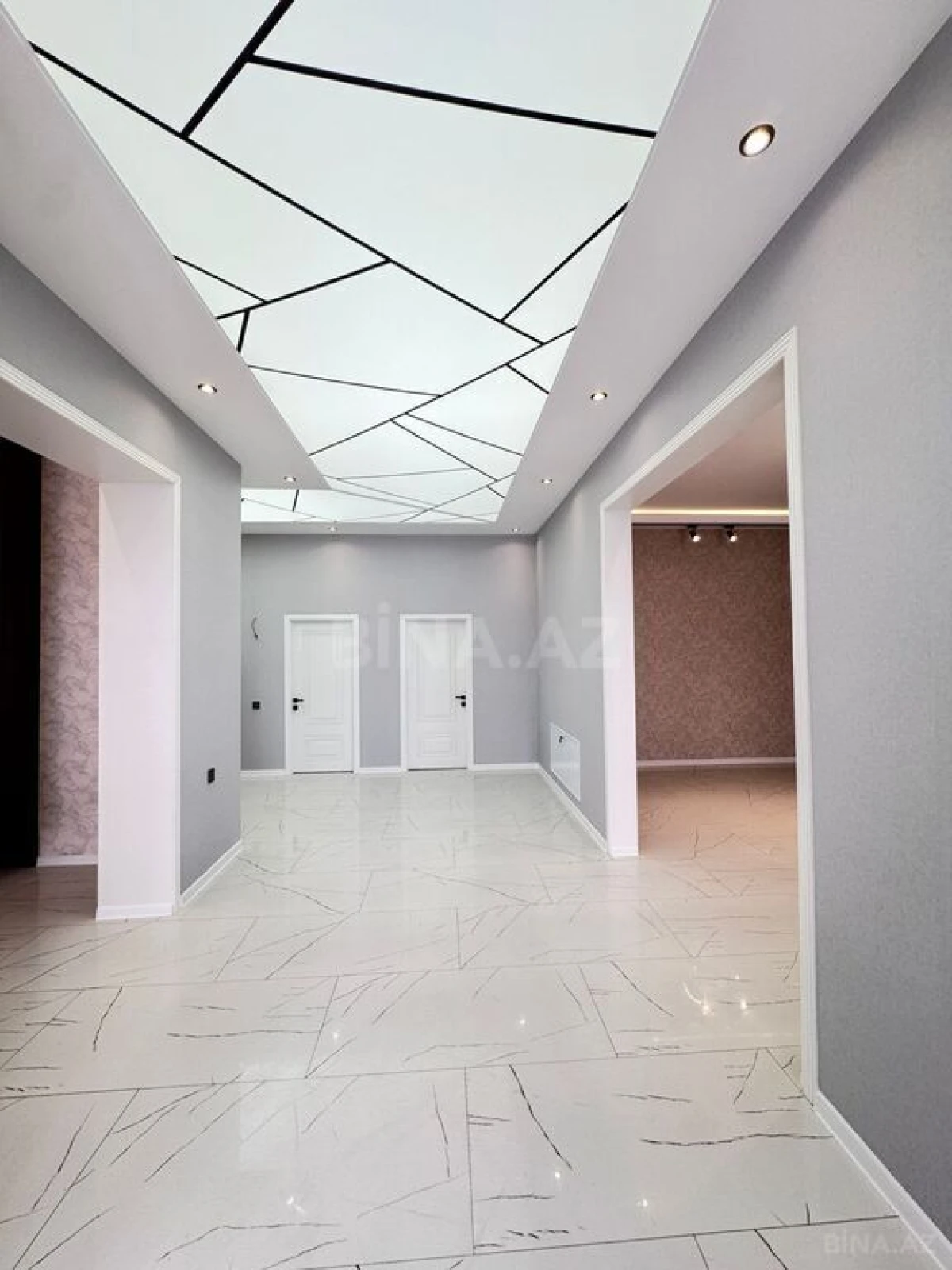 Satılır 4 otaqlı həyət evi 180 m²