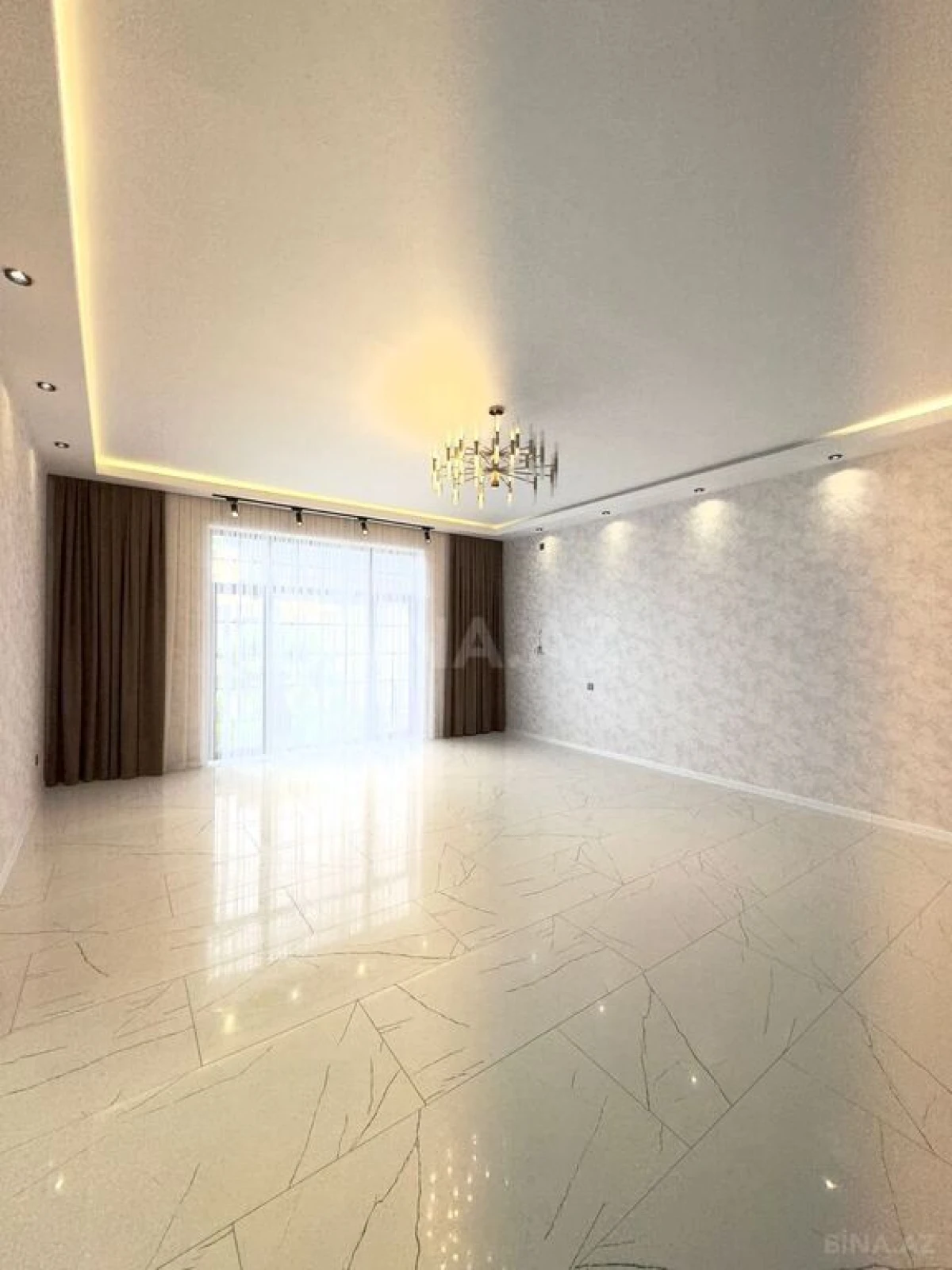 Satılır 4 otaqlı həyət evi 180 m²