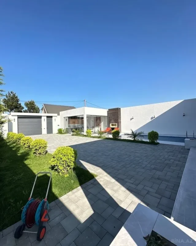 Kirayə verilir 4 otaqlı həyət evi 250 m²